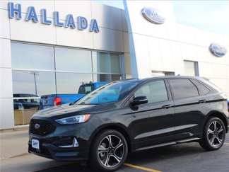 Used 2022 Ford Edge ST image 1