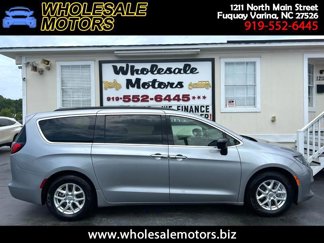 Used 2020 Chrysler Voyager Lxi image 1