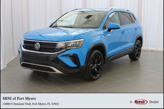 Used 2022 Volkswagen Taos SE w/ Panoramic Sunroof Package image 1