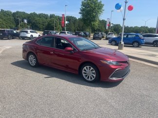 Used 2022 Toyota Camry LE image 1