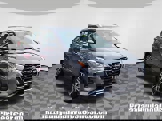 Used 2024 Nissan Kicks SV image 1