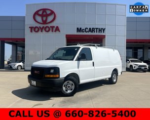 Used 2017 GMC Savana 3500 image 1