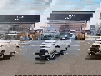 New 2025 Kia Soul LX image 1