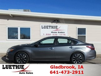 Used 2018 Nissan Altima 2.5 SV image 1