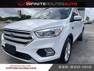 Used 2017 Ford Escape SE w/ Equipment Group 201A image 1