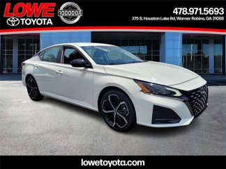 Used 2024 Nissan Altima 2.5 SR image 1