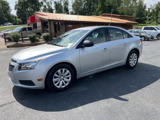 Used 2011 Chevrolet Cruze LS image 1