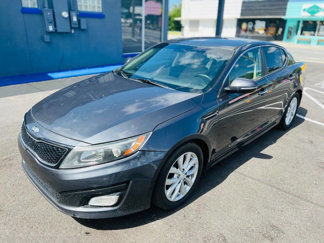 Used 2015 Kia Optima EX image 1