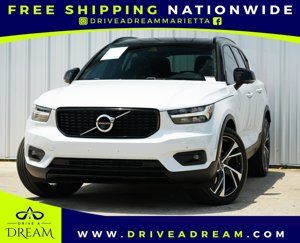 Used 2021 Volvo XC40 T4 R-Design image 1