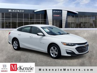Used 2024 Chevrolet Malibu LT image 1