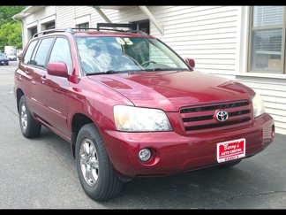 Used 2005 Toyota Highlander 4WD V6 w/ 3rd Row image 1
