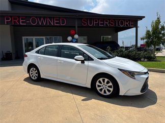 Used 2023 Toyota Corolla LE image 1