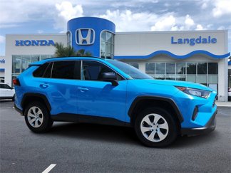 Used 2020 Toyota RAV4 LE image 1