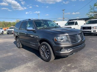 Used 2015 Lincoln Navigator 4WD image 1