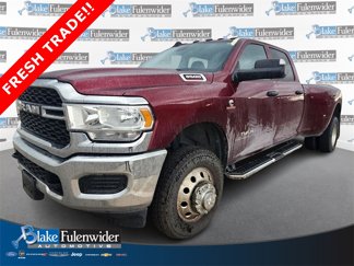 Used 2022 RAM 3500 Tradesman image 1