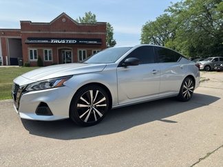 Used 2019 Nissan Altima 2.5 SR image 1
