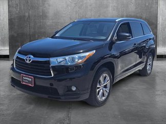 Used 2015 Toyota Highlander XLE image 1