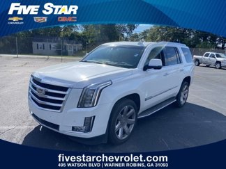 Used 2016 Cadillac Escalade Luxury image 1
