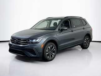 Used 2022 Volkswagen Tiguan S image 1