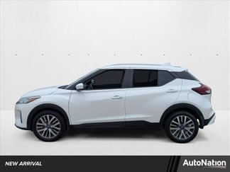 Used 2023 Nissan Kicks SV image 1