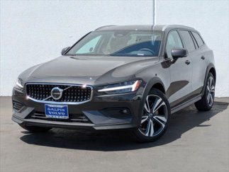 New 2025 Volvo V60 B5 Cross Country Plus w/ Protection Package Premier image 1