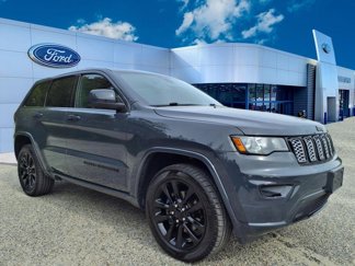 Used 2018 Jeep Grand Cherokee Altitude image 1