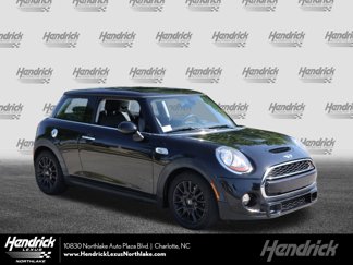 Used 2017 MINI Cooper S image 1