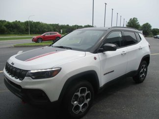 Used 2022 Jeep Compass Trailhawk w/ Trailhawk Elite Group image 1