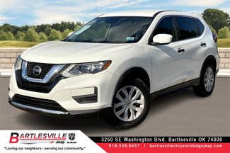 Used 2019 Nissan Rogue S image 1