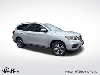 Used 2019 Nissan Pathfinder SL image 1