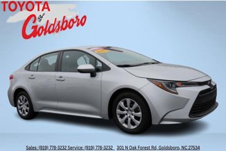 Used 2023 Toyota Corolla LE image 1