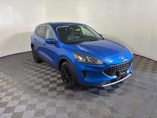 Used 2020 Ford Escape SE image 1