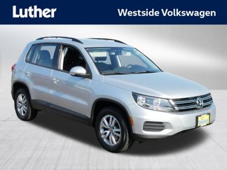 Used 2017 Volkswagen Tiguan S image 1