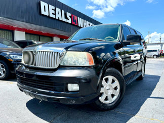 Used 2006 Lincoln Navigator Luxury image 1