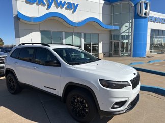 Used 2023 Jeep Cherokee Altitude Lux image 1
