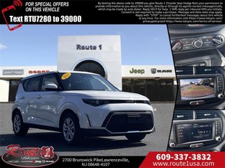 Used 2023 Kia Soul LX image 1