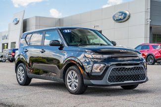 Used 2022 Kia Soul LX image 1