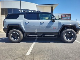 New 2024 GMC Hummer EV 2X w/ Extreme Off-Road Package image 1
