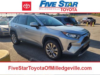 Used 2019 Toyota RAV4 Limited image 1
