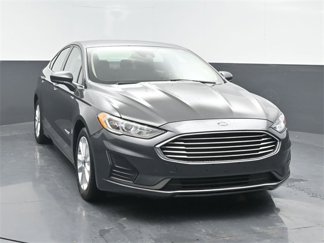 Used 2019 Ford Fusion SE image 1