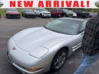 Used 2001 Chevrolet Corvette Coupe w/ Preferred Equipment Group1 image 1