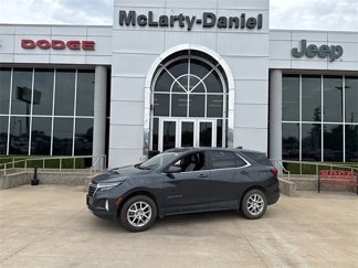 Used 2023 Chevrolet Equinox LT image 1