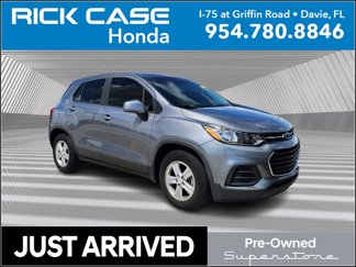 Used 2020 Chevrolet Trax LS image 1