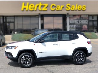 Used 2024 Jeep Compass Trailhawk image 1
