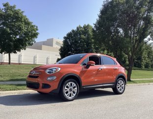 Used 2016 FIAT 500X Easy image 1