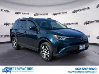 Used 2017 Toyota RAV4 LE image 1