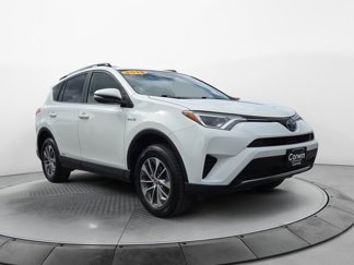 Used 2018 Toyota RAV4 XLE image 1
