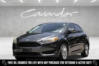 Used 2017 Ford Focus SE image 1