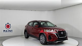 Used 2023 Nissan Kicks SV image 1