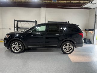 Used 2017 Ford Explorer XLT w/ Equipment Group 202A image 1